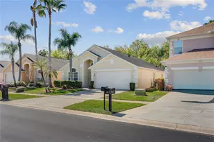 1045 Lake Berkley Dr E, Kissimmee, FL 34746 - Photo 1