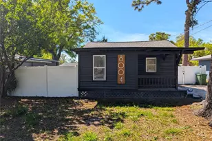 8004 N Blvd, Tampa, FL 33604 - Photo 1