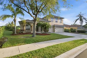 12408 Natureview Cir, Bradenton, FL 34212 - Photo 1