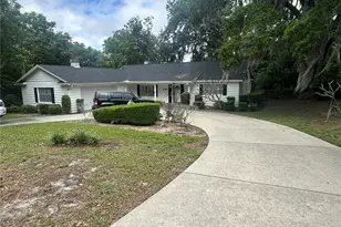 1825 Normandy Dr, Mount Dora, FL 32757 - Photo 1