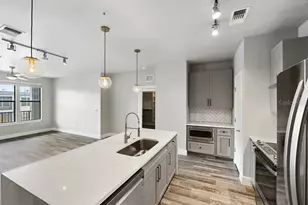 776-1 N Orange Ave, Orlando, FL 32801 - Photo 1