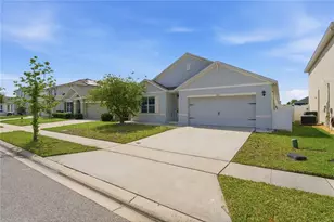 1823 Bluepoint St, Saint Cloud, FL 34771 - Photo 1