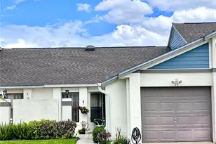 29 Lakepointe Cir, Kissimmee, FL 34743 - Photo 1