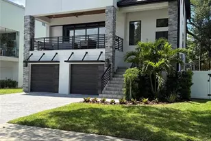 510 Channel Dr, Tampa, FL 33606 - Photo 1