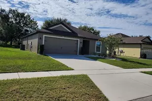 4567 Barbuda Dr, Tavares, FL 32778 - Photo 1