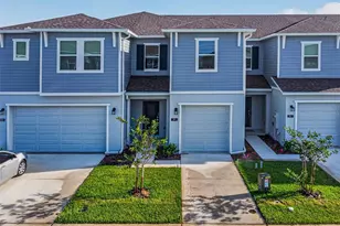 391 Sol Vis Dr, Dundee, FL 33838 - Photo 1