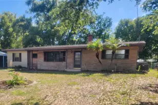 407 Louis St, Leesburg, FL 34748 - Photo 1