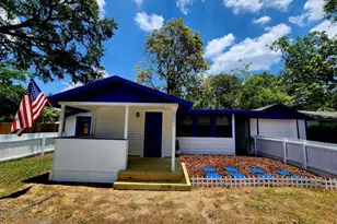 2801 18th St N, Saint Petersburg, FL 33713 - Photo 1