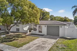 10028 Vineyard Ln, Port Richey, FL 34668 - Photo 1
