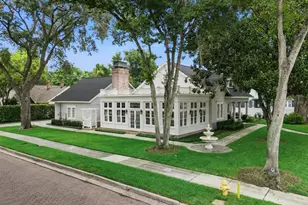 121 W Maple St, Winter Garden, FL 34787 - Photo 1