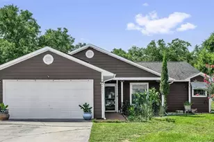 4155 Bergamont Ct, Kissimmee, FL 34746 - Photo 1