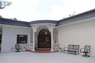 2810 61st St, Sarasota, FL 34243 - Photo 1