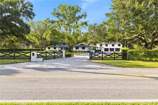 900 W Plant St, Winter Garden, FL 34787 - Photo 1