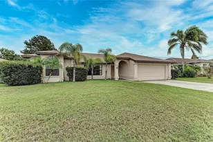 4621 35th Ct E, Bradenton, FL 34203 - Photo 1