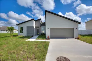 217 Cimarron Dr, Poinciana, FL 34759 - Photo 1