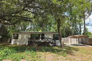 8009 E Peacock Ln, Floral City, FL 34436 - Photo 1