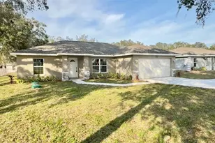 9285 SE Hwy 42, Summerfield, FL 34491 - Photo 1