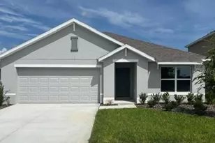 8457 Las Palmas Wy, Wildwood, FL 34785 - Photo 1