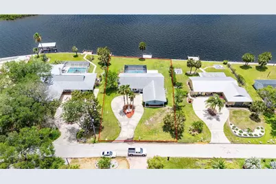 11900 W Bayshore Drive, Crystal River, FL 34429 - Photo 1