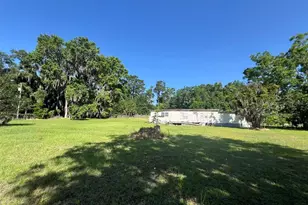 18934 NW 60th Ave, Reddick, FL 32686 - Photo 1