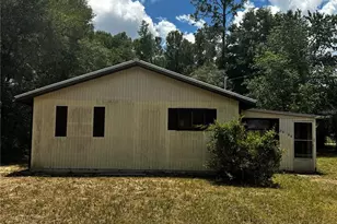 20704 SW Rainbow Lakes Blvd, Dunnellon, FL 34431 - Photo 1