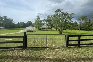 6219 W Hollybrook Ln, Dunnellon, FL 34433 - Photo 1