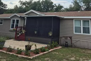 18870 SE 62nd St, Ocklawaha, FL 32179 - Photo 1