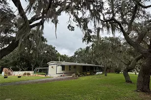 19049 SE 16th Pl, Silver Springs, FL 34488 - Photo 1