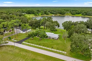 10512 SE 146th Terrace Rd, Ocklawaha, FL 32179 - Photo 1