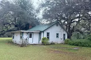 9850 NE 33rd Ave, Anthony, FL 32617 - Photo 1