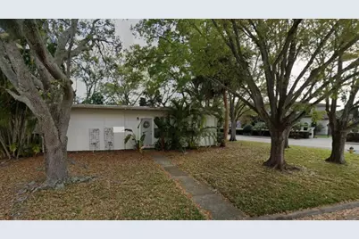 535 Monterey Boulevard NE, Saint Petersburg, FL 33704 - Photo 1