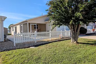 2598 Hialeah Ave, The Villages, FL 32162 - Photo 1