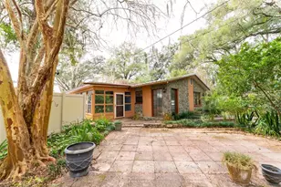 1860 NE 62nd St, Ocala, FL 34479 - Photo 1