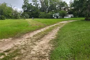 9228 NE Jacksonville Rd, Anthony, FL 32617 - Photo 1