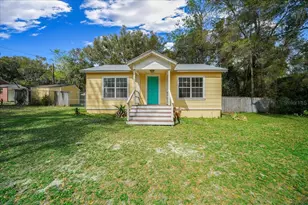 945 NE 20th St, Ocala, FL 34470 - Photo 1