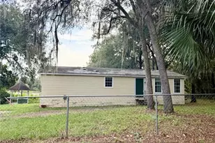 5756 NE 165th Terrace Rd, Silver Springs, FL 34488 - Photo 1