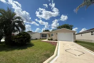9523 SE 168th Maplesong Ln, The Villages, FL 32162 - Photo 1