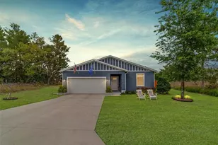 15 Malauka Cir, Ocklawaha, FL 32179 - Photo 1