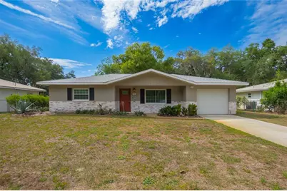 9302 E Redwood Place, Inverness, FL 34450 - Photo 1