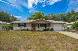9302 E Redwood Pl, Inverness, FL 34450 - Photo 1