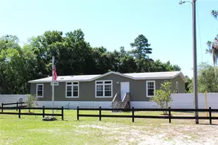 175 E San Jose St, Palatka, FL 32177 - Photo 1