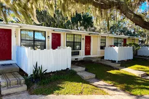 420 Mills St, Leesburg, FL 34748 - Photo 1