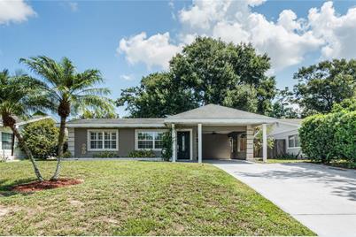 620 Lake Elizabeth Drive, Winter Haven, FL 33884 - Photo 1