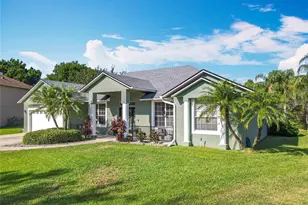 123 Evergreen Dr, Auburndale, FL 33823 - Photo 1