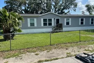 646 4th St, Polk City, FL 33868 - Photo 1