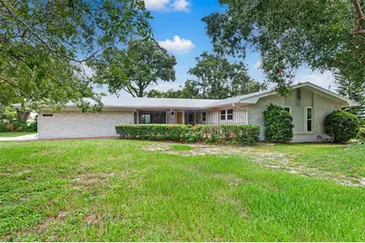 1900 Manor Circle SE, Winter Haven, FL 33880 - Photo 1