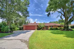 2814 Grapefruit Dr, Auburndale, FL 33823 - Photo 1