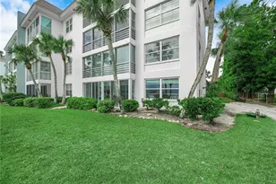 605 Sutton Pl, Longboat Key, FL 34228 - Photo 1