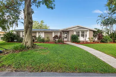 161 Poe Drive, Winter Haven, FL 33884 - Photo 1