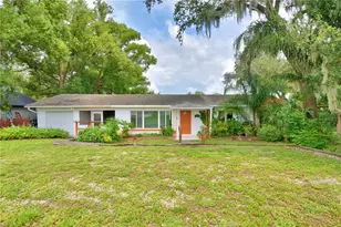 1380 Lucerne Loop Rd NE, Winter Haven, FL 33881 - Photo 1